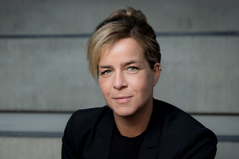 Portrait Wirtschaftsministerin Mona Neubaur