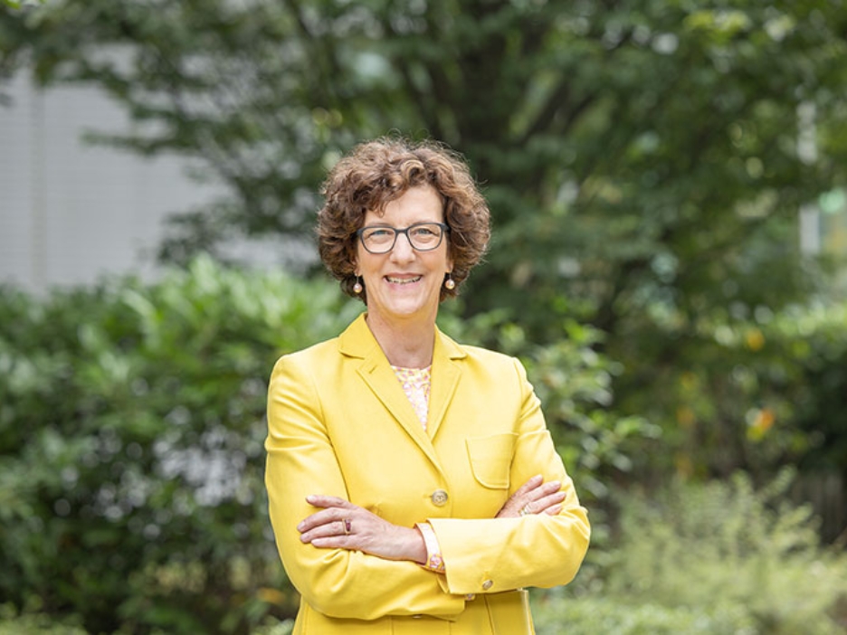 Porträt von Claudia Hillenherms